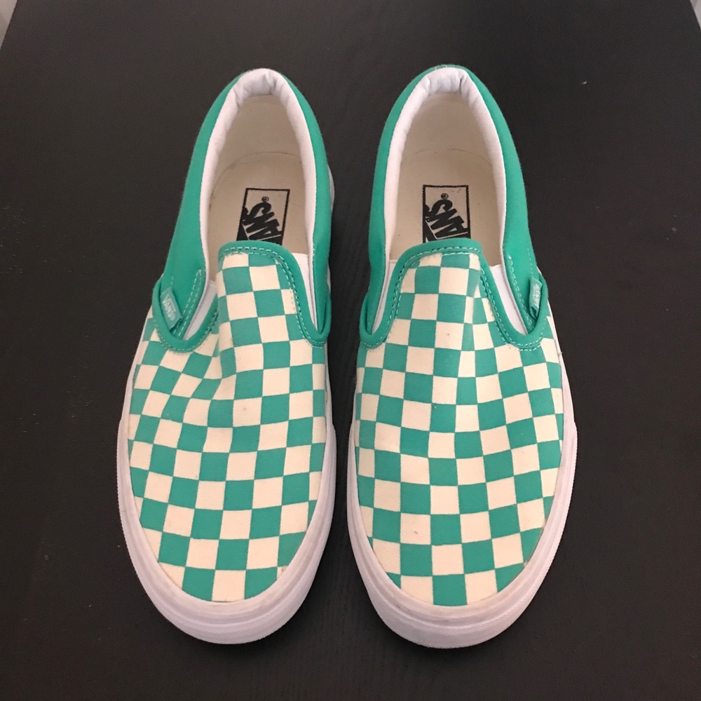 Men’s 8/Women’s 9 Checkerboard Vans